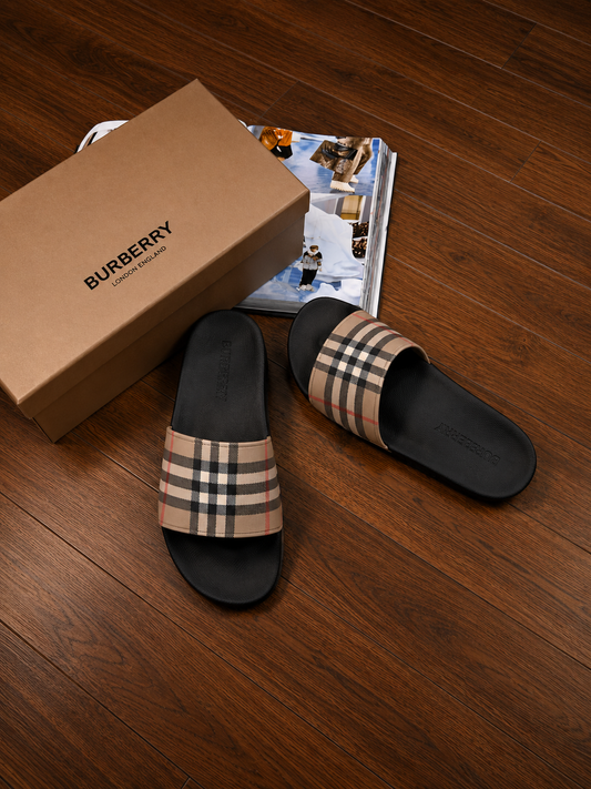 BURBERRY SLIDERS - BROWN
