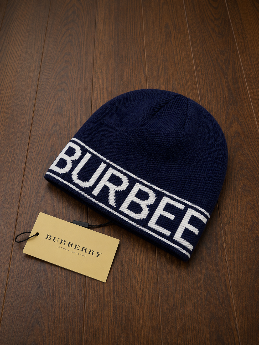 BURBERRY BEANIE - PINK