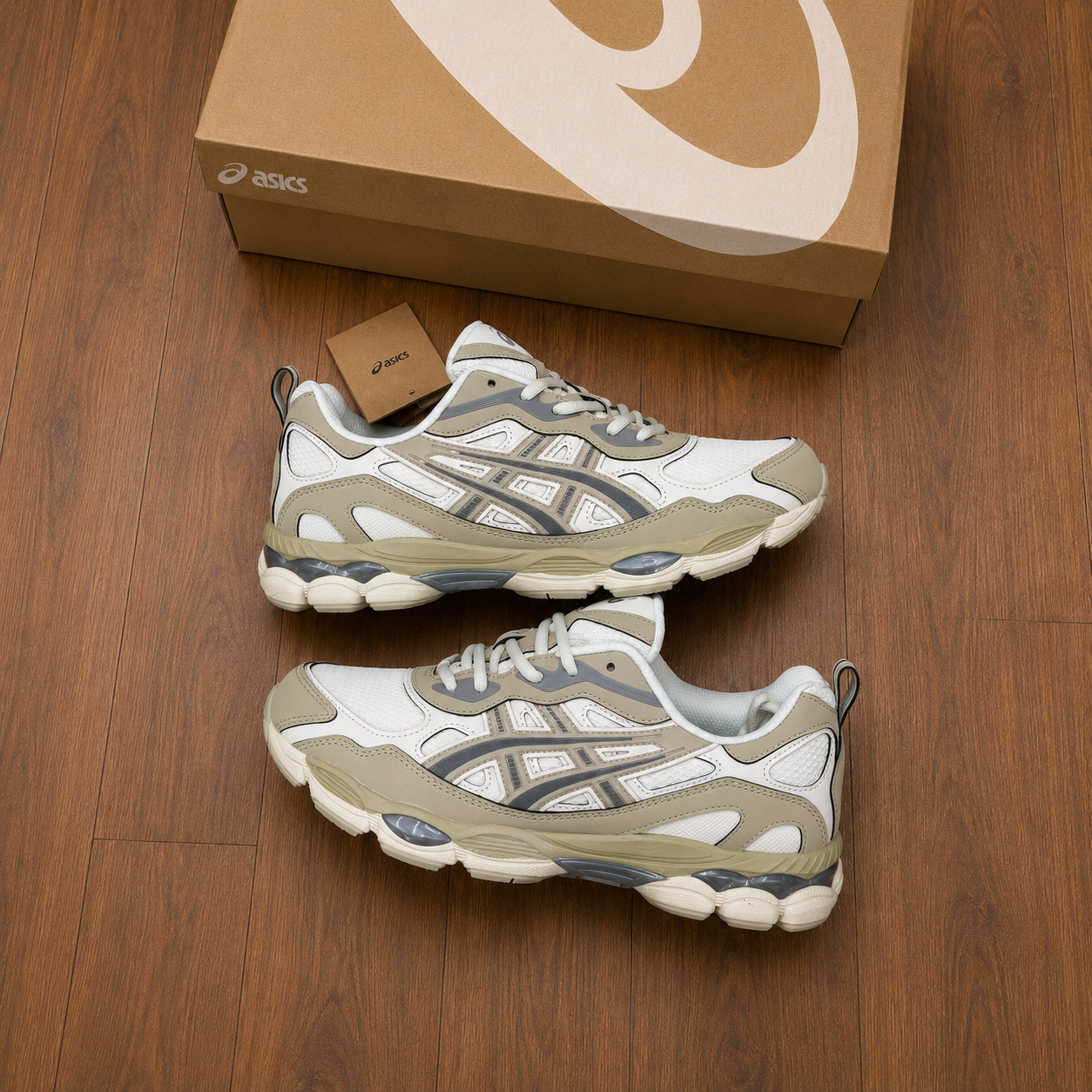 ASICS GEL TRAINERS - WHITE/LIGHT BEIGE